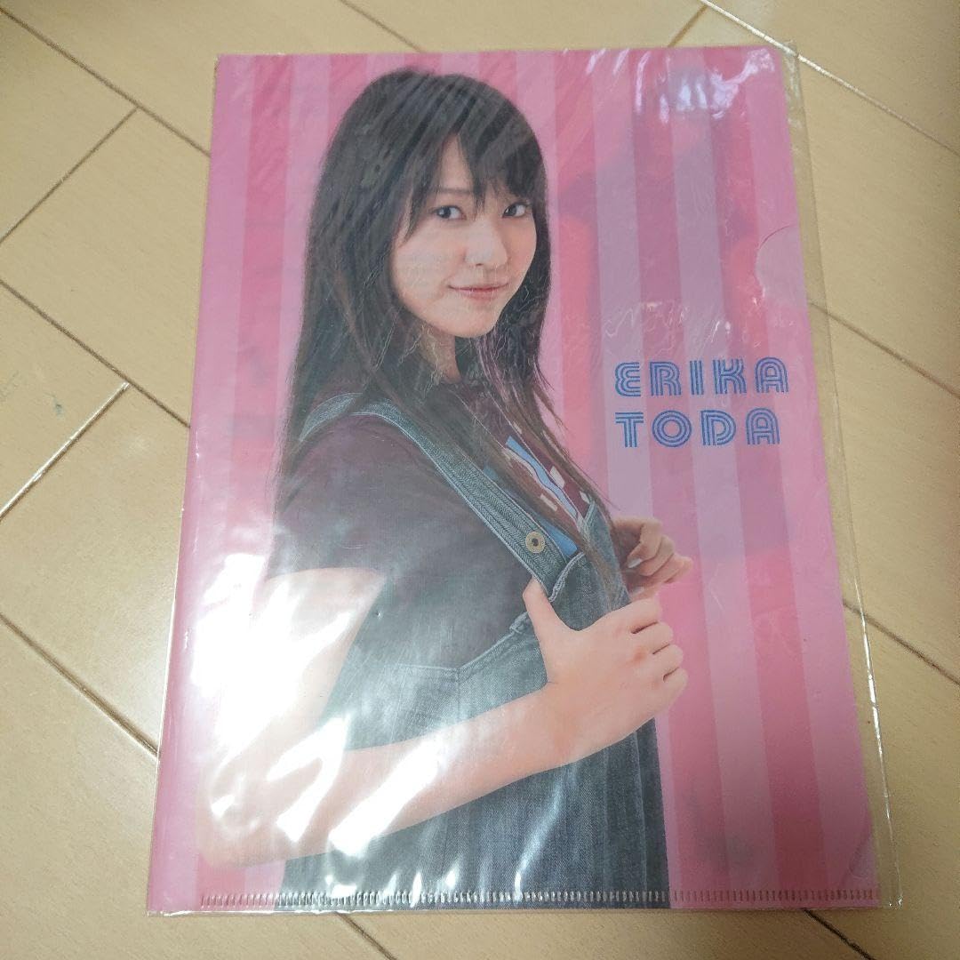 Amazon.co.jp: 上戸彩&戸田恵梨香 クリアファイル : おもちゃ